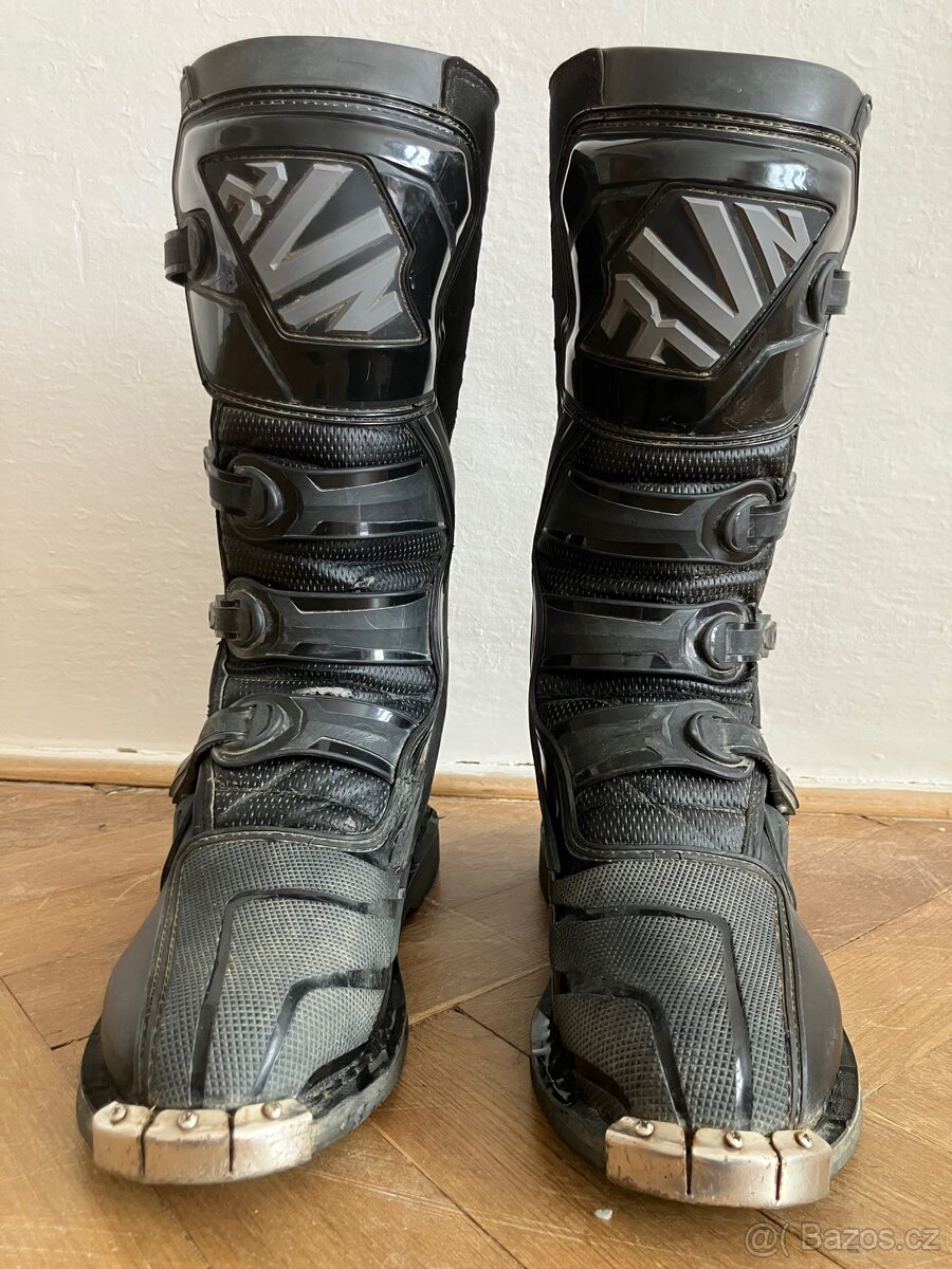 MX boty Raven Trooper vel.43 - 2
