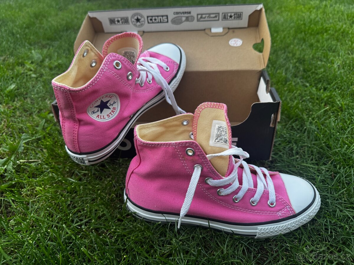 Obuv Converse velikost EU 35- nové - 2