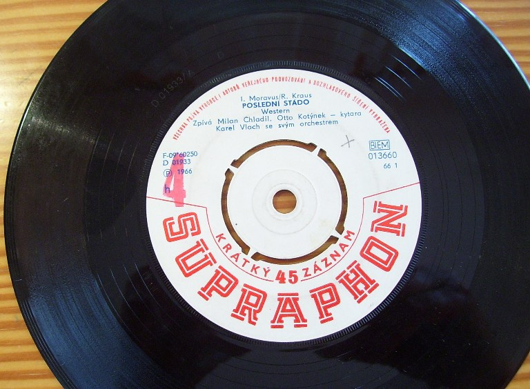 SP desky Y.Simonová,M.Chladil z let 1965-1968-set 6 ks - 2
