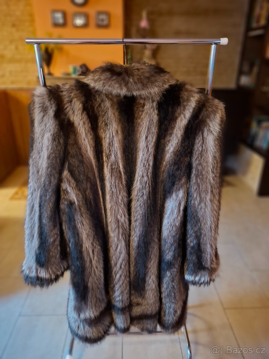 Prodám dámský pravý kožich - míval - 2