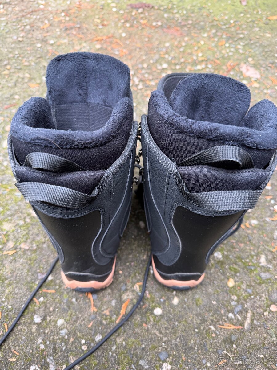 Dětské boty na snowboard, vel. 24,5 / 38 - 2