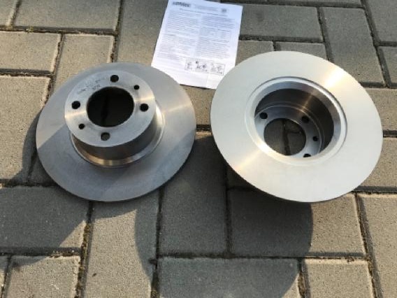 Lada Vaz Žigulik,přední brzdové kotouče ,Tel 608 445 411 - 2