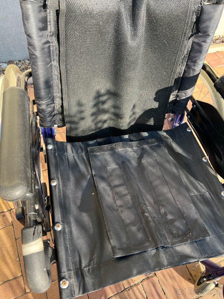 Invalidní vozík - 2