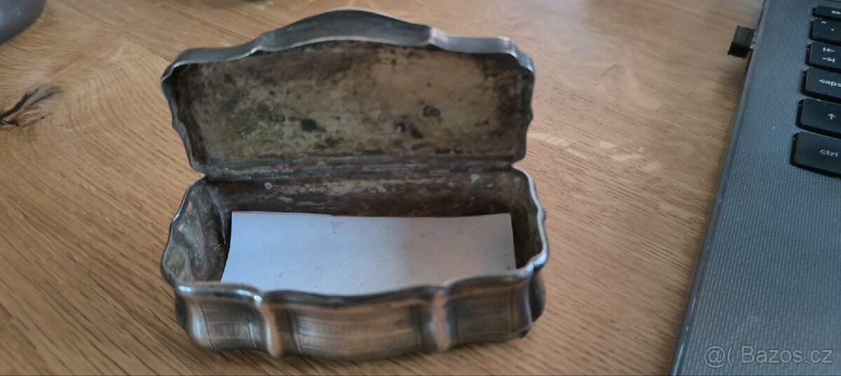 Dóza na šňupací tabák - 2