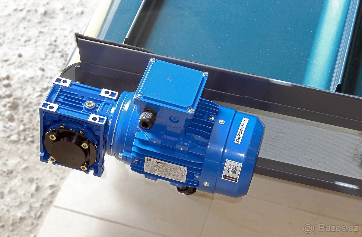 Pásový dopravník 300x30 s UNÁŠEČI - 2