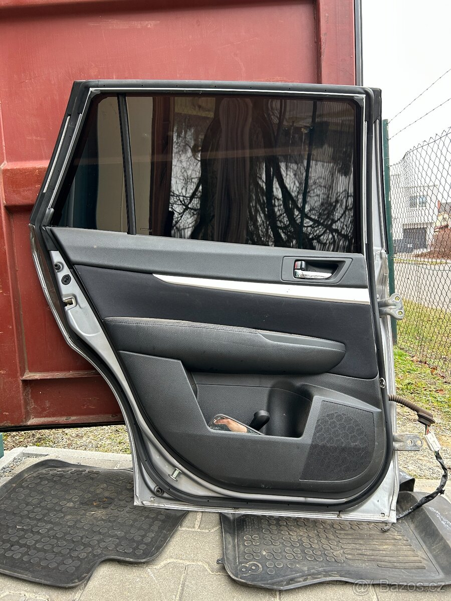 SUBARU Legacy kombi BR - dveře a další díly - 2