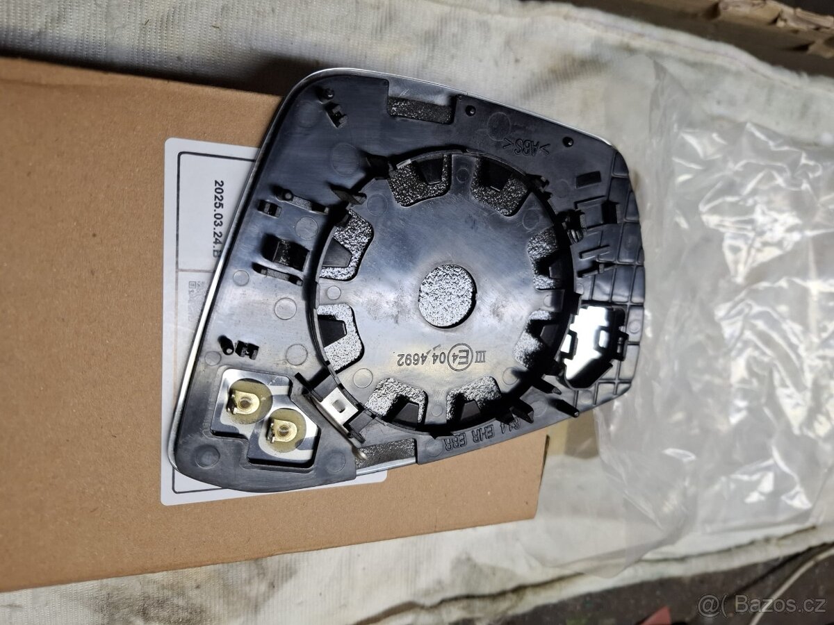 Pravé sklo zrcátka Octavia 3 - 2