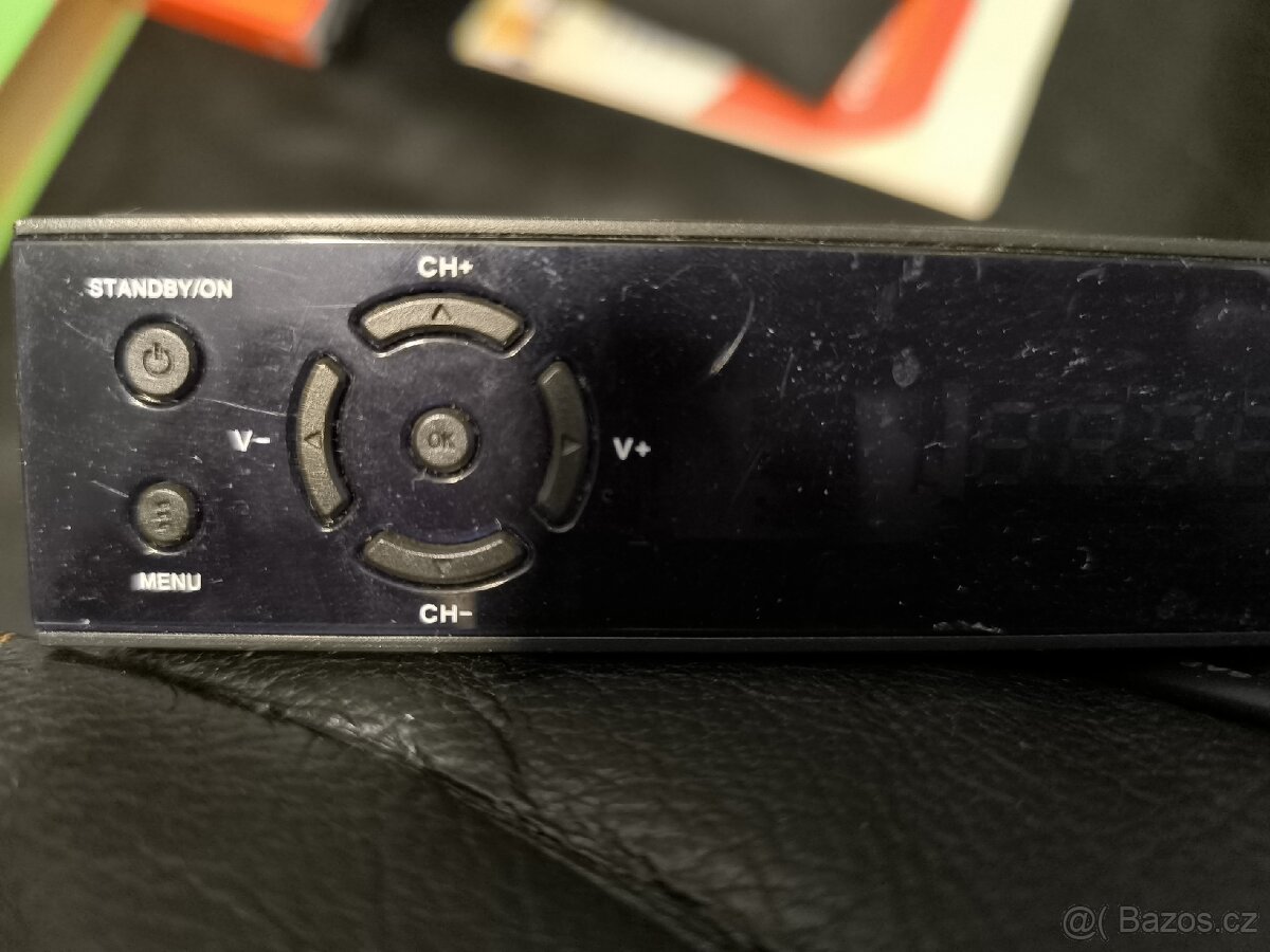 Satelitní přijímač AMIKO HD 8150 - 2