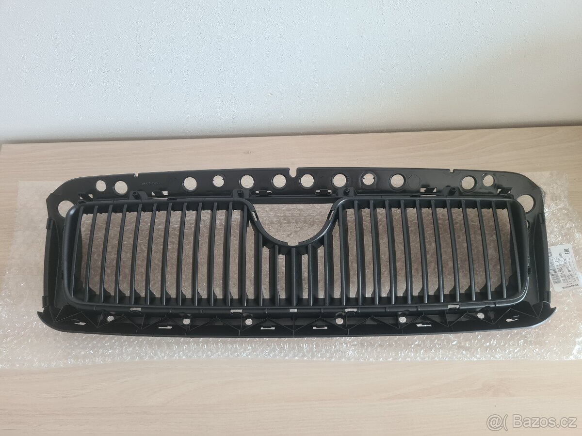 NOVÁ Přední maska na kapotu Octavia 1 - ORIGINÁL - 2