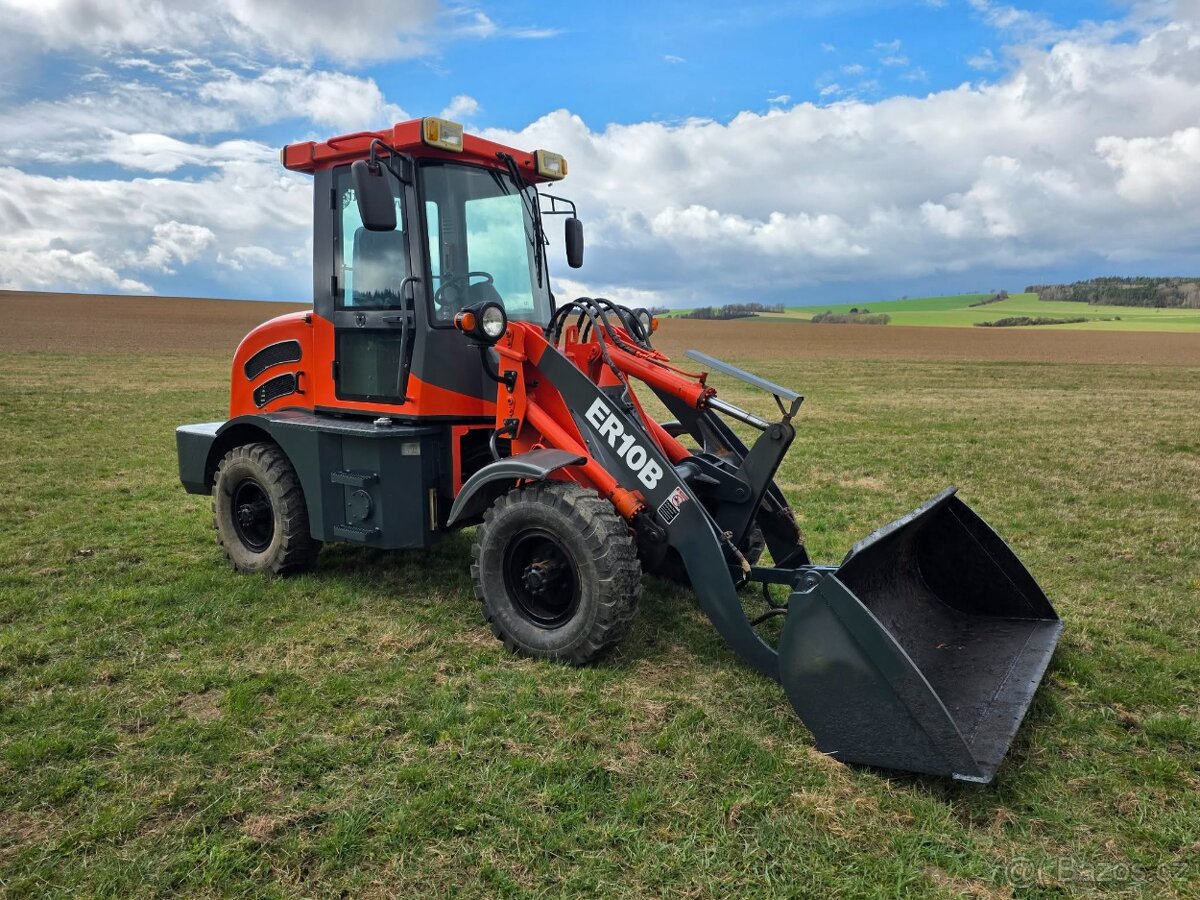 KLOUBOVÝ NAKLADAČ EVERUN ER10B - 2