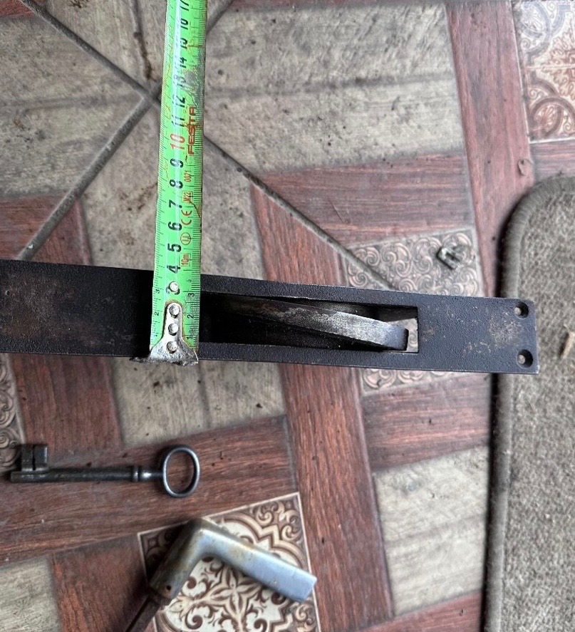 Starý dveřní zámek - 2