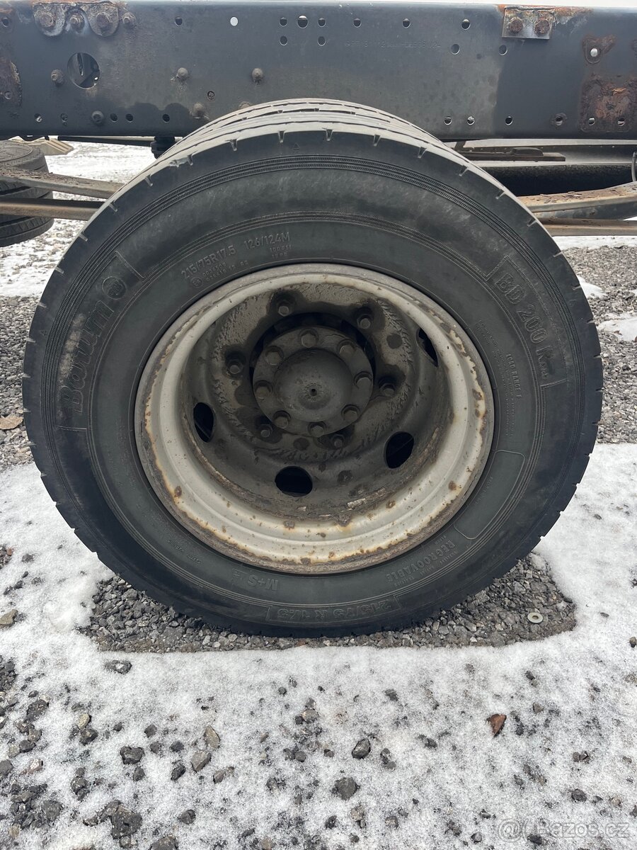 4ks pneumatika s diskem 215/75 R17.5 - 2
