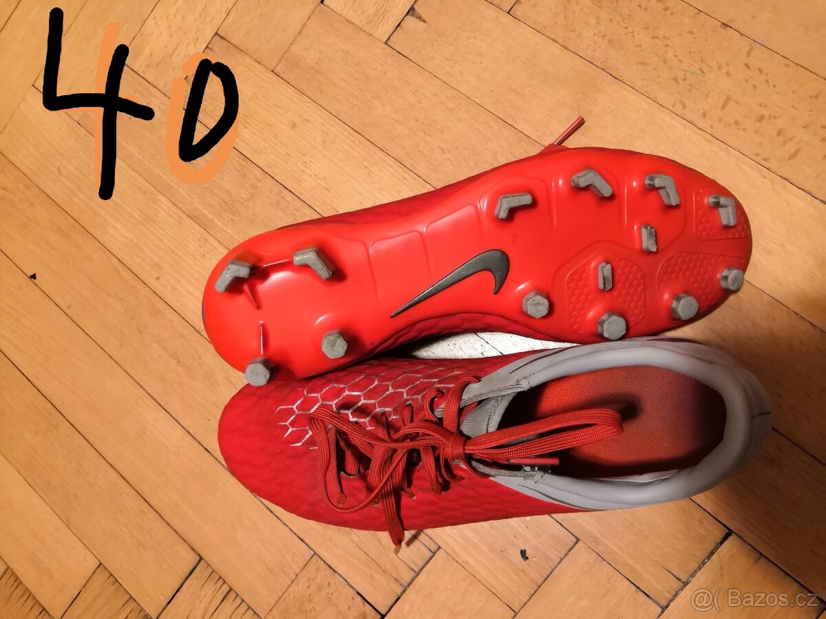 Kopačky a turfy velikost 37-40 - 2