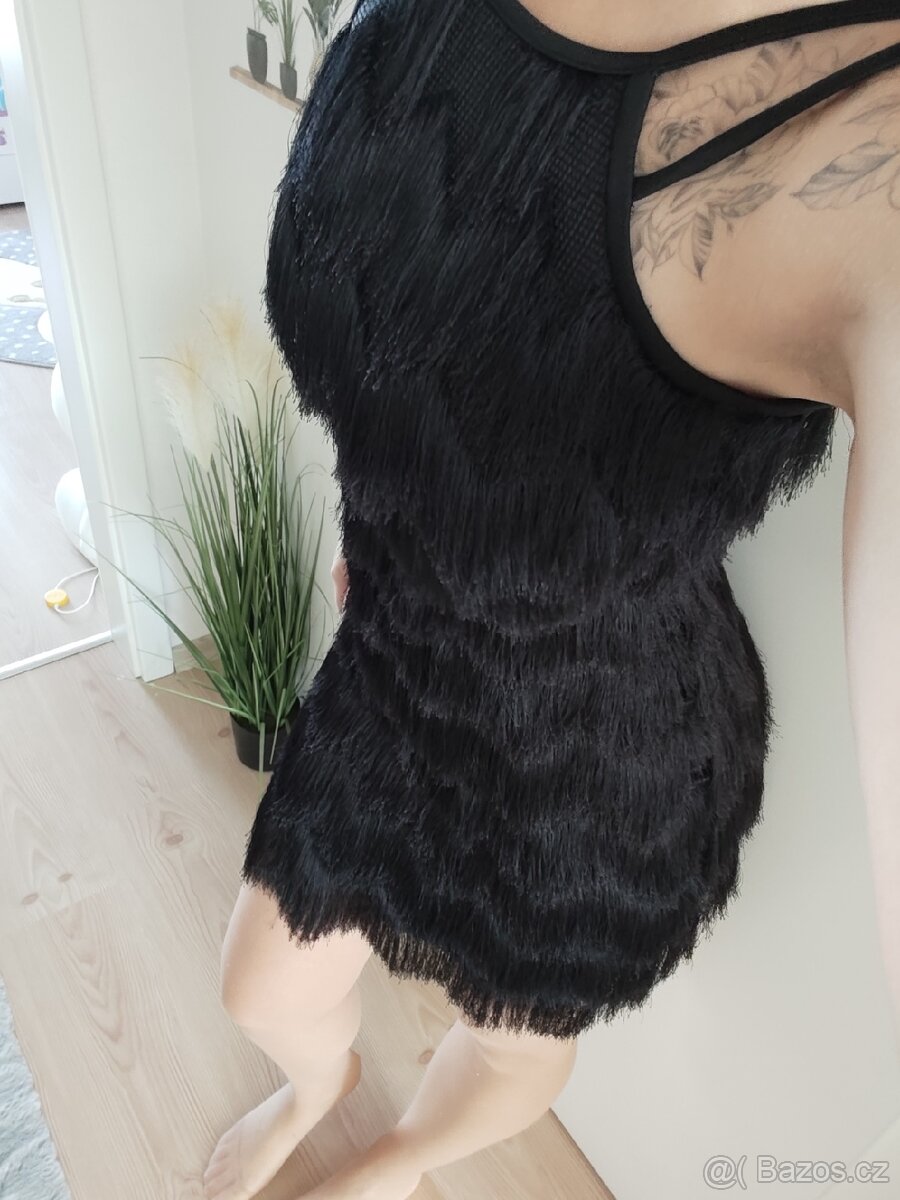 Luxusní šaty Guess s třásněmi - 2