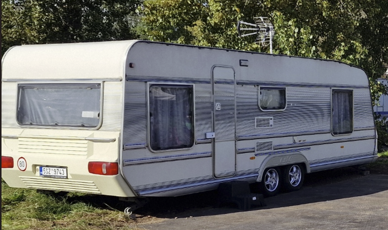 Karavan LMC typ 700 P - 2