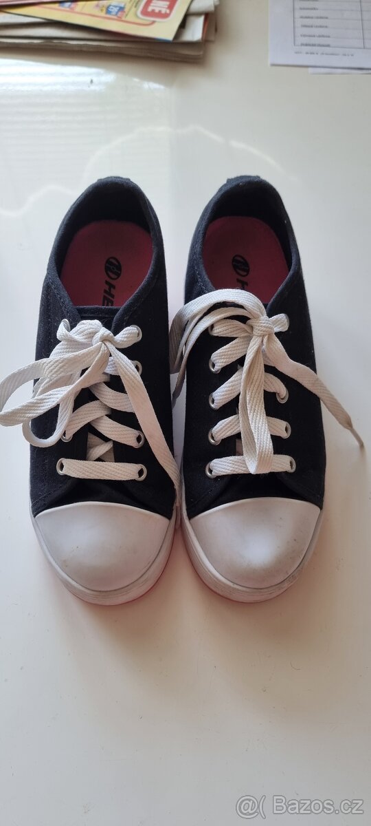 Boty s kolečky Heelys, vel. 35 - 2