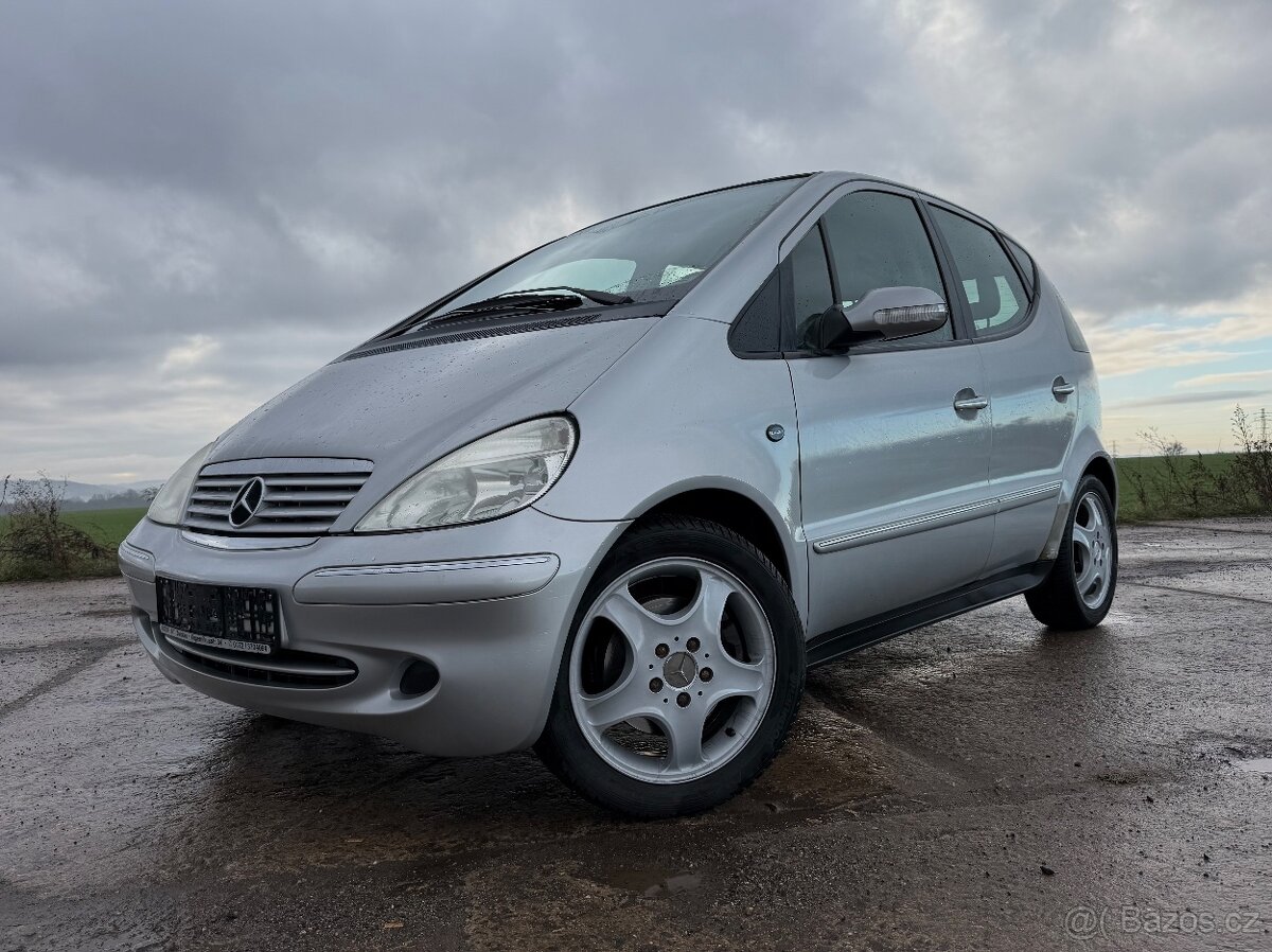 Mercedes Benz A 190i Elegance - 2