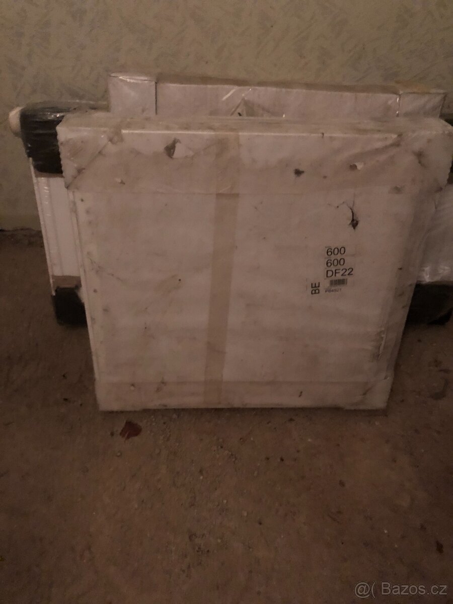 Prodám ,starší nepoužité, zabalené radiátory - 2