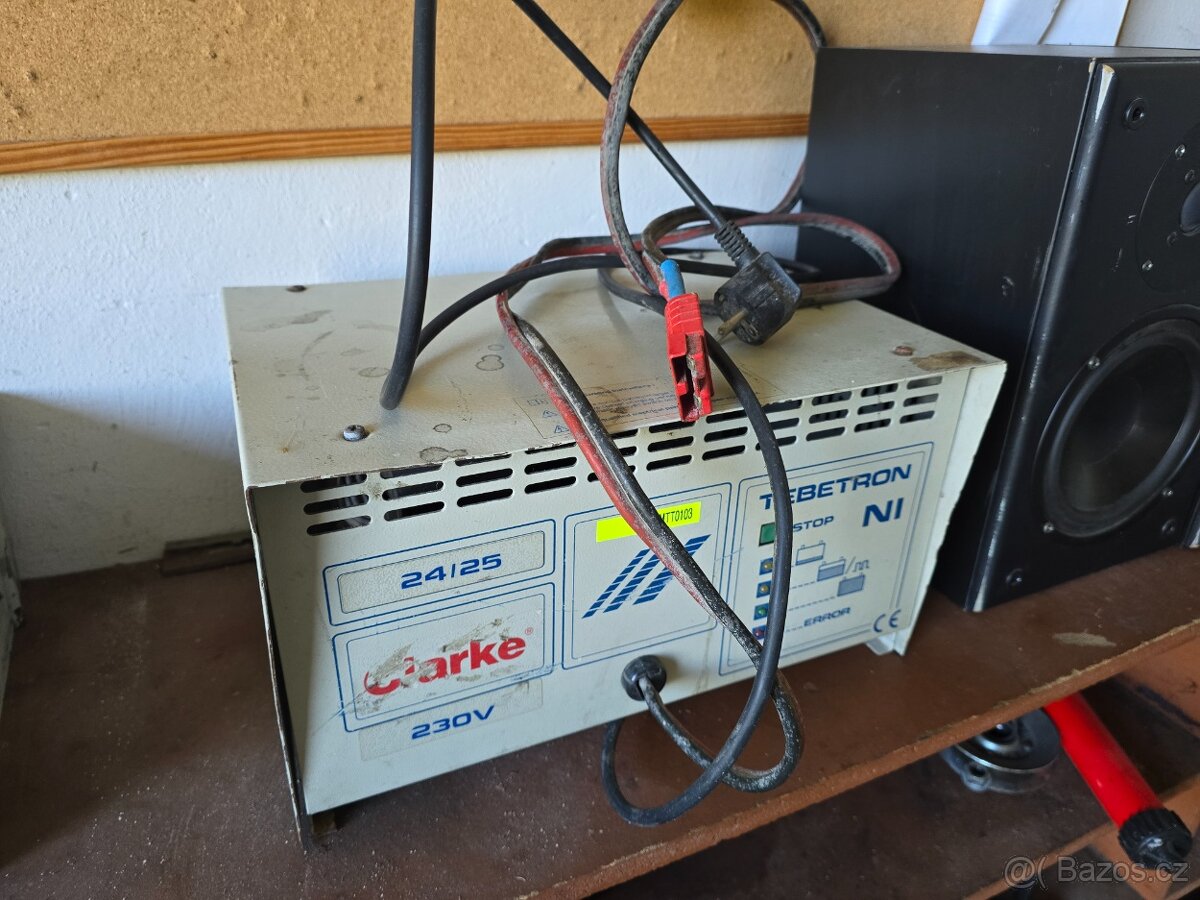 Nabíječka Tennant - 2