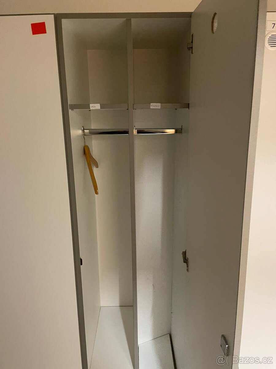 Šatní skříňky - 2