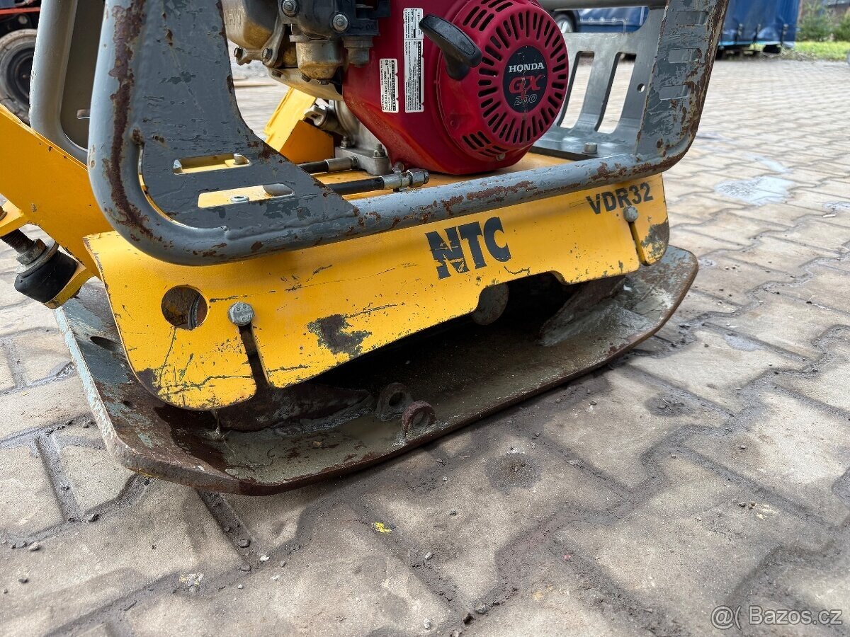 NTC VDR 32 reverzní vibrační deska 210kg - 2