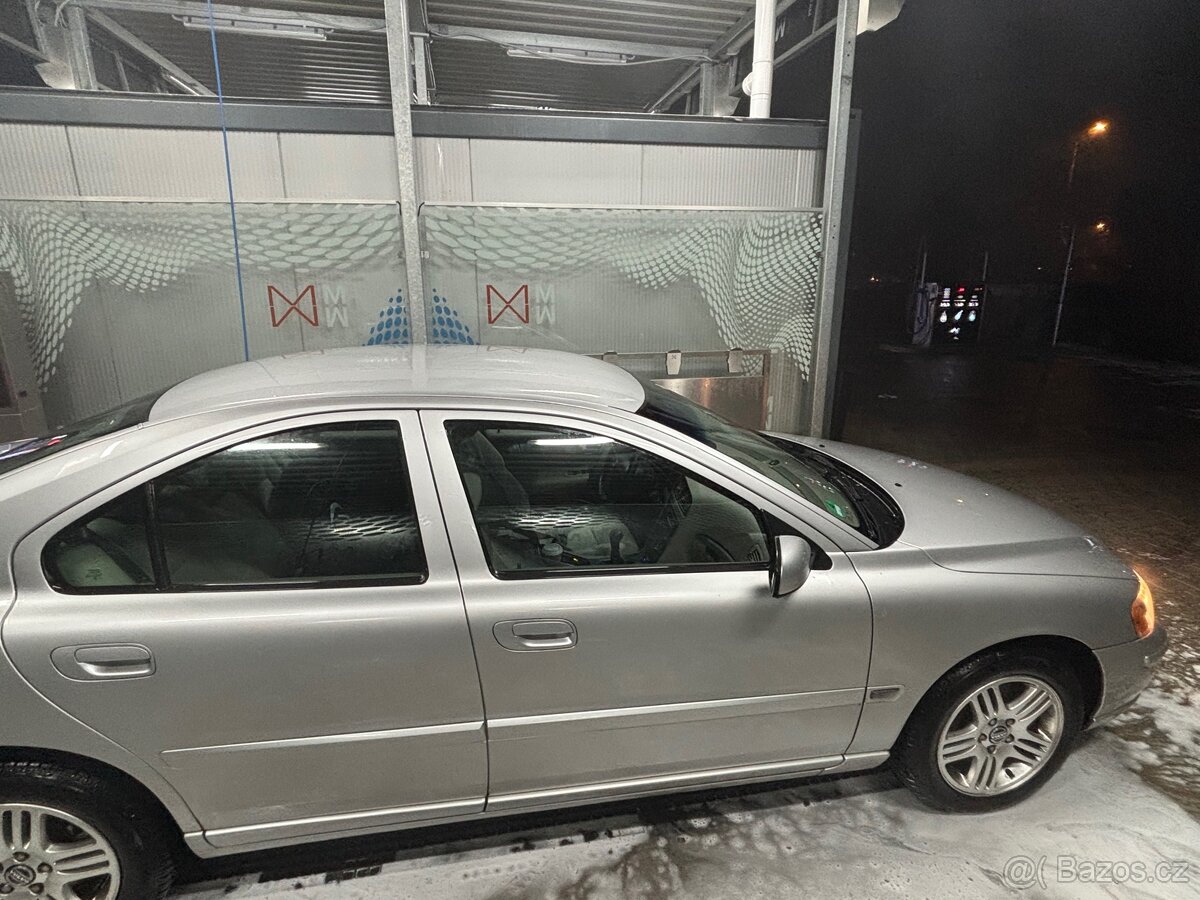 Prodám Volvo S60 2.4 Benzin/CNG - 2