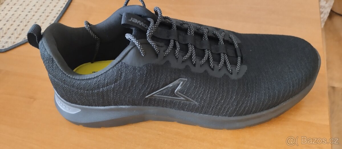 černé tenisky vel.45, nové - 2