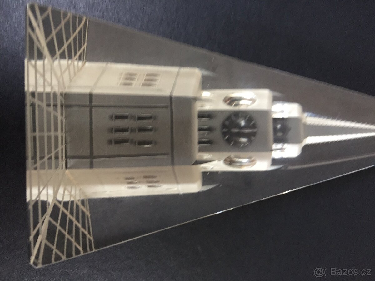 Křišťálový čtyřboký jehlan - 2