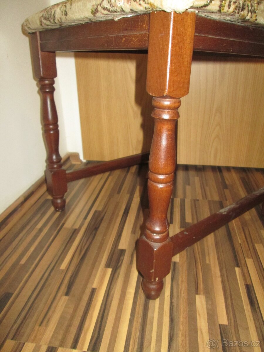 Starožitná řezbovaná židle - 2