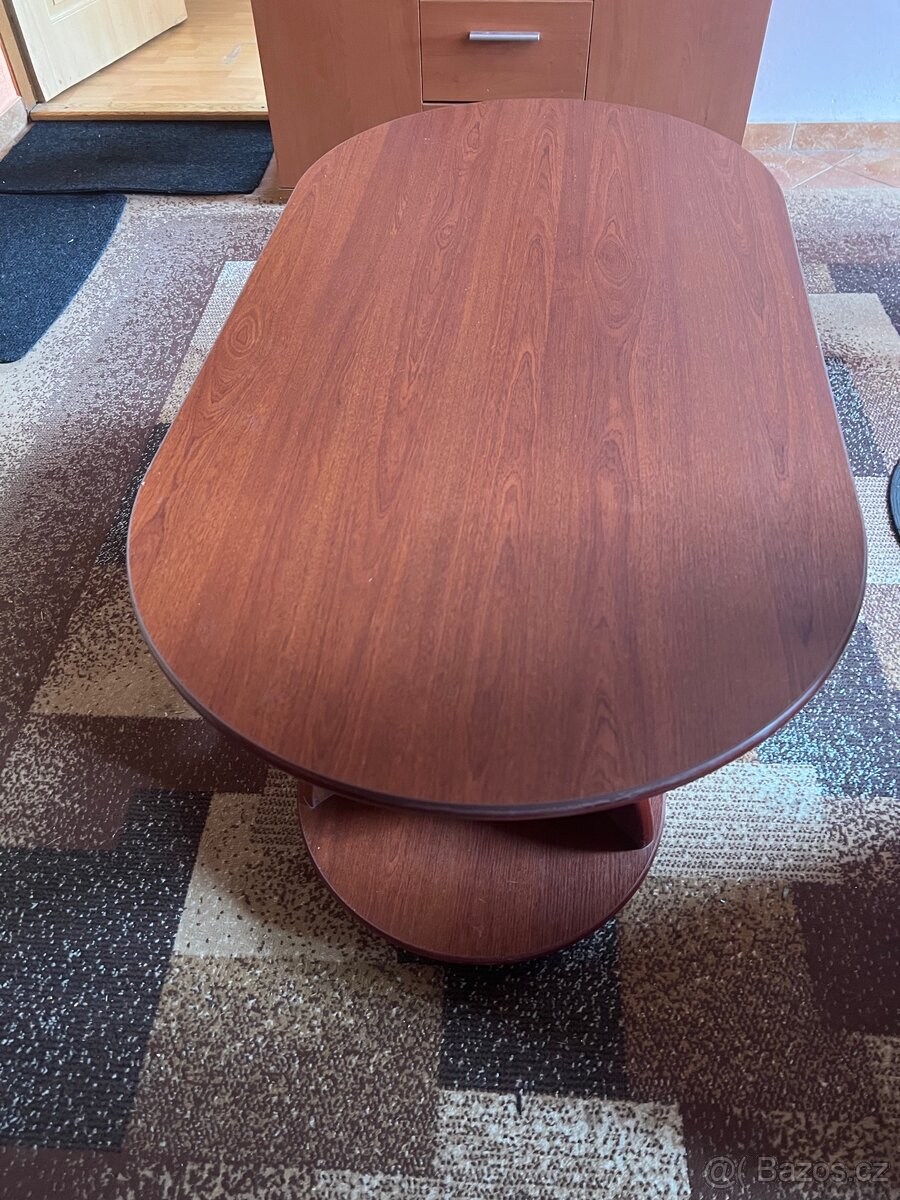 Konferenční stůl na kolečkách - 2