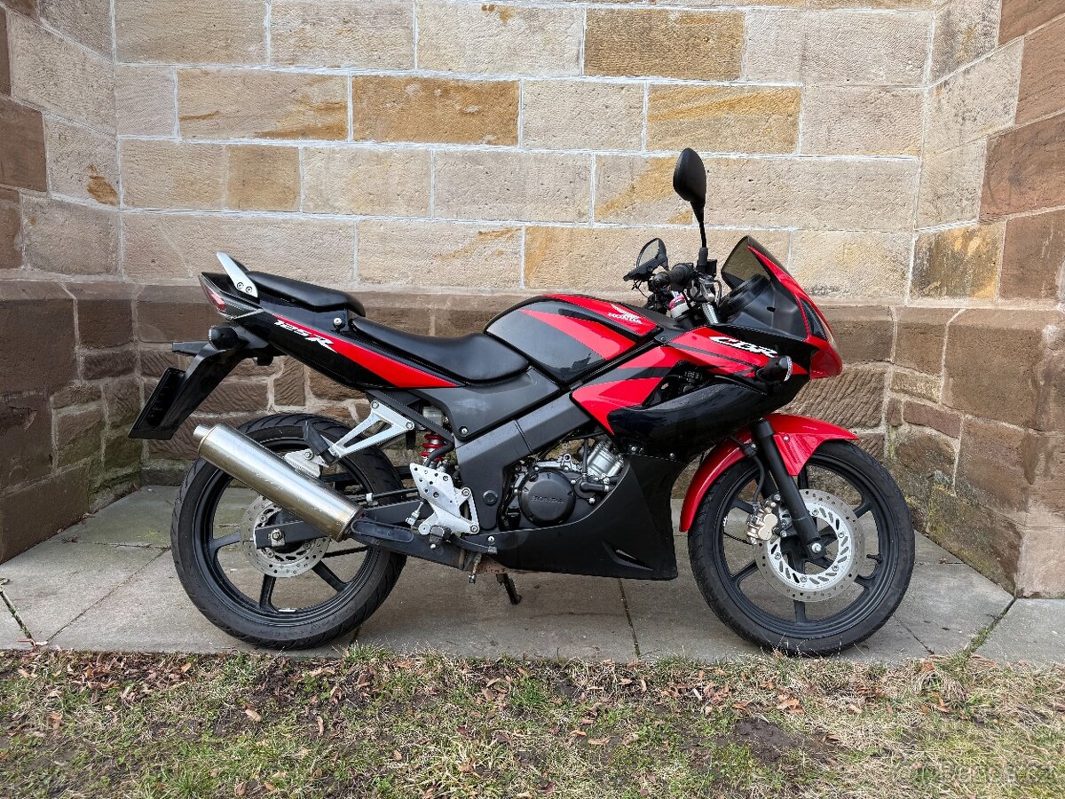 Honda CBR 125R - 2
