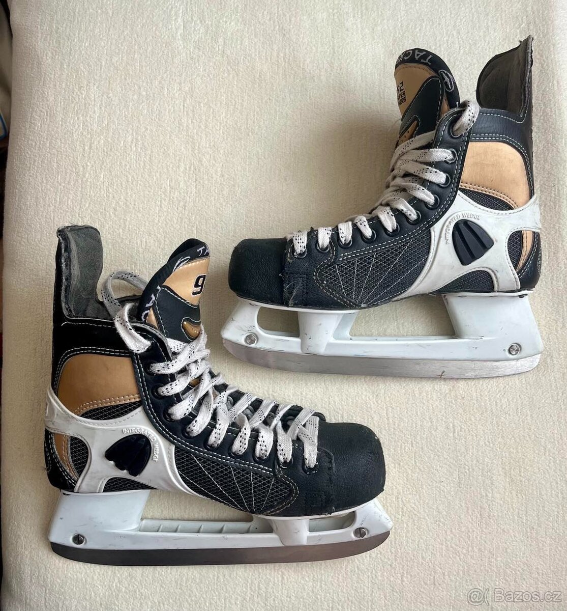 CCM 952 Super Tacks Prolite vel. 38 - 2