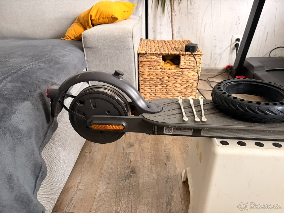 Xiaomi Electric Scooter 3 Lite - černá - 2