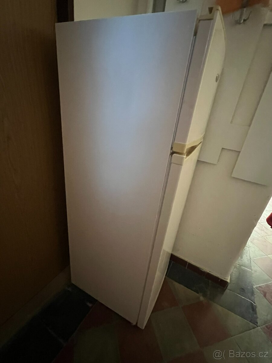 Lednička Whirlpool - 2