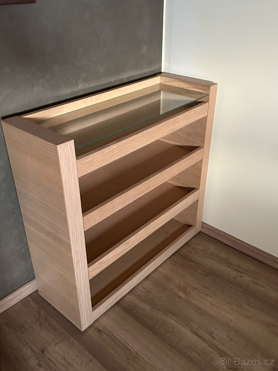 Nocni stolky/komoda_Ikea - 2