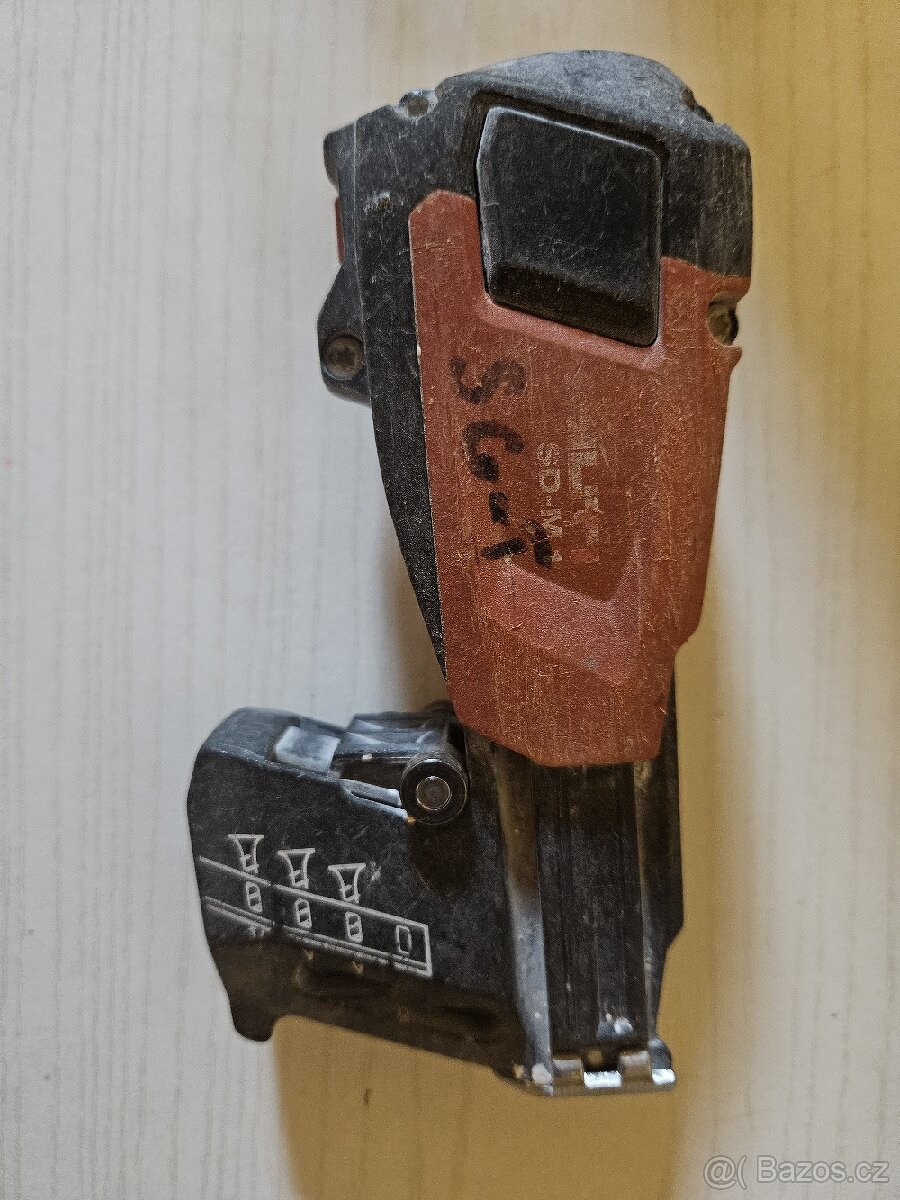 HILTI ZÁSOBNÍK ŠROUBŮ SD-M 1
- 2