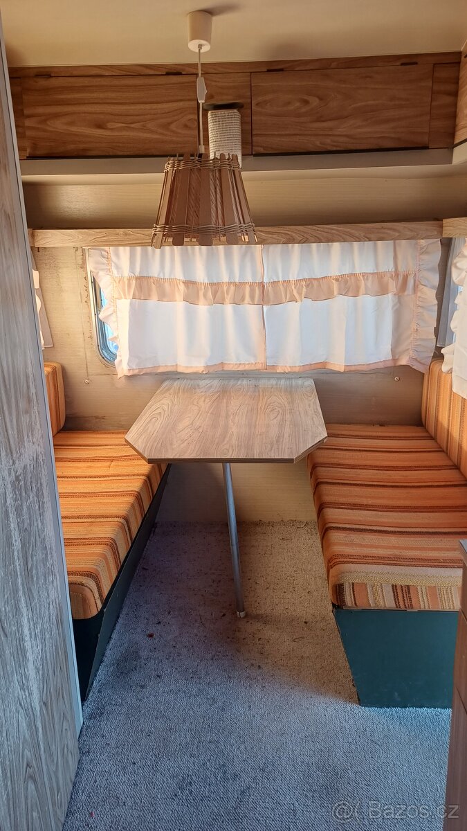 OBYTNÝ KARAVAN - 2