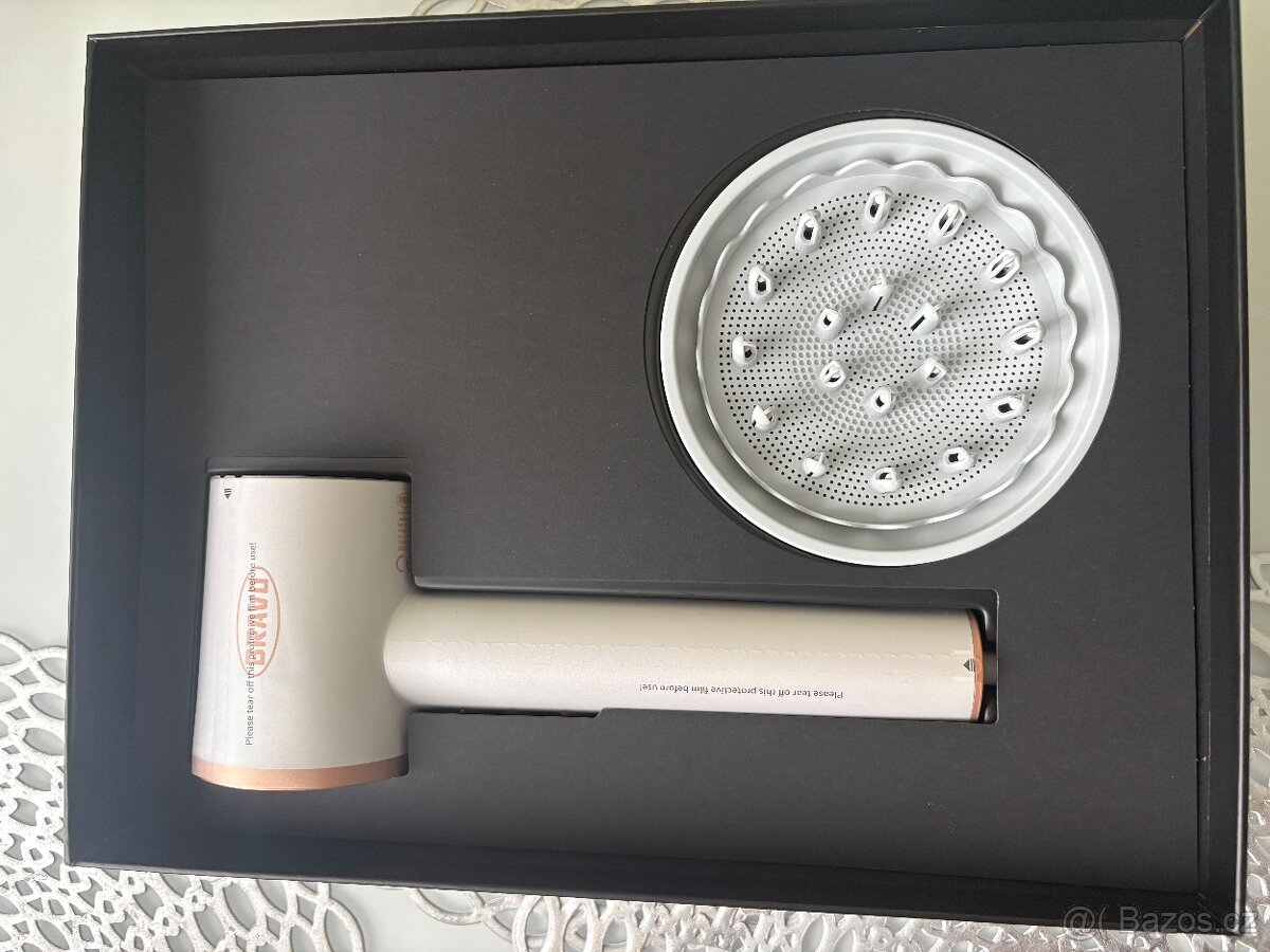 Vysoušeč vlasů nový - 2