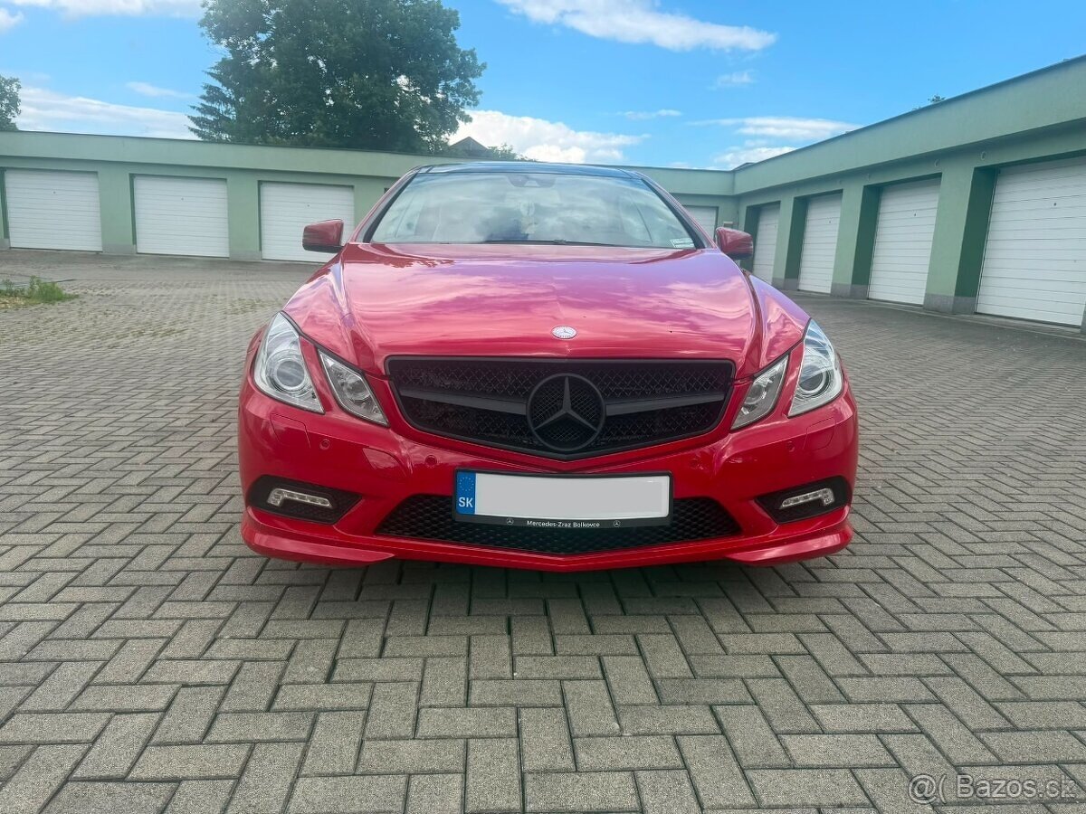 Mercedes E-trieda E550 Kupé 7G-Tronic AMG - 2