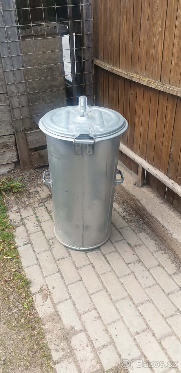 Kovová popelnice Mewa 110l zesílená - 2