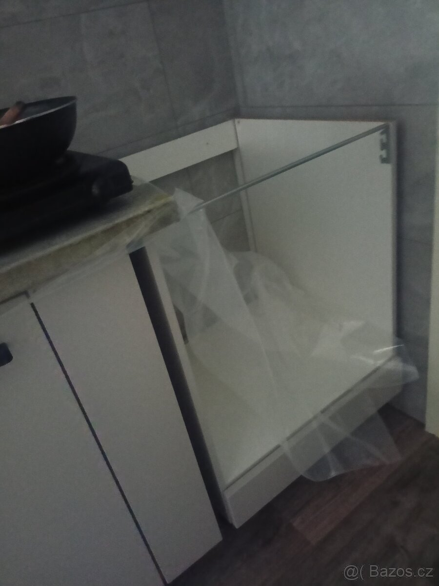 Skříňka - 2