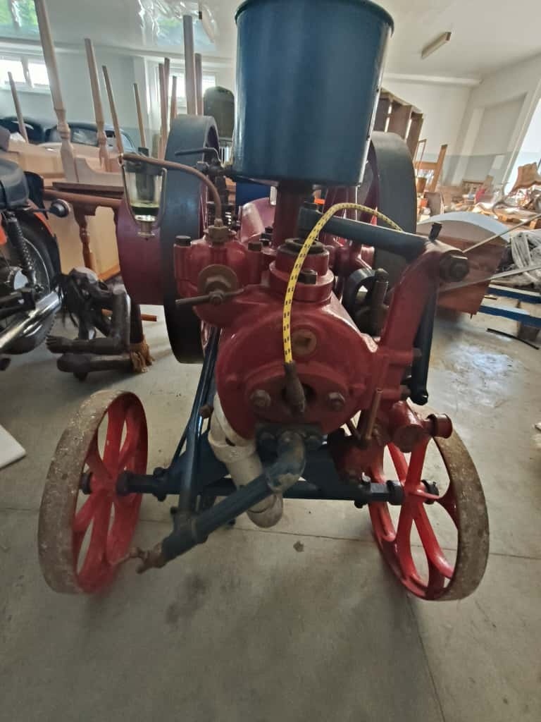 Predám stabilný motor LORENZ - 2