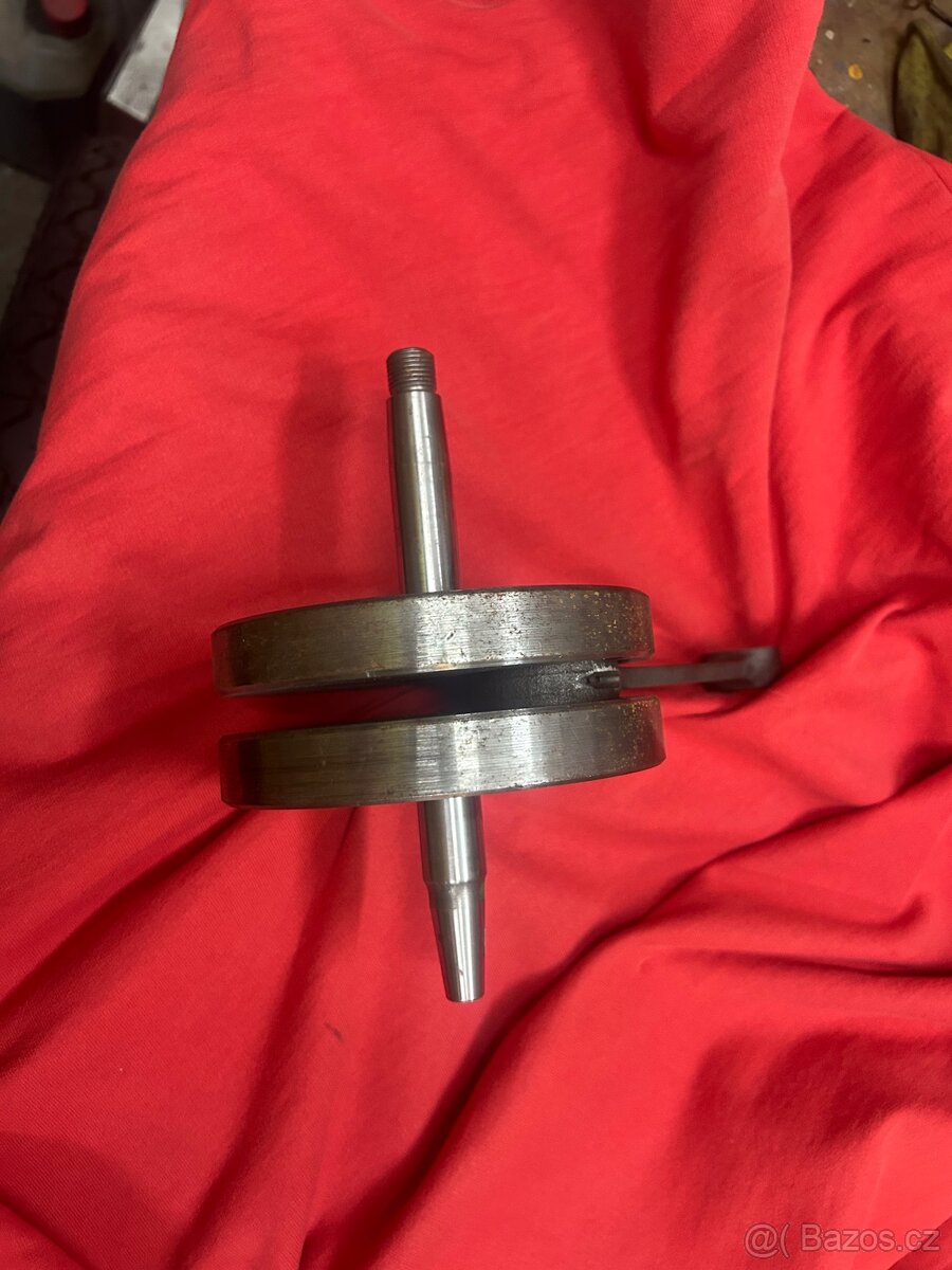 Čz 175 477 487 kliková hřídel po repasi. Na jehly - 2