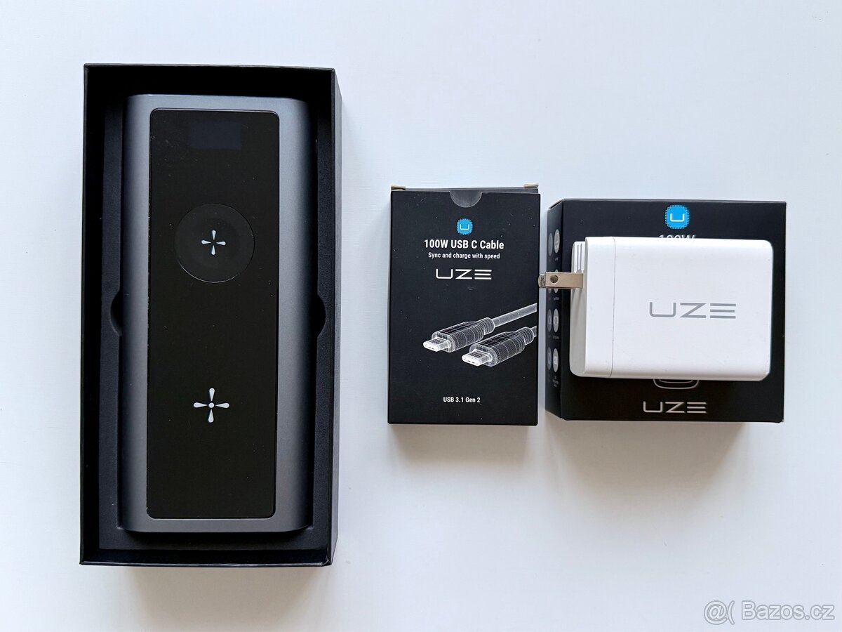 Cestovní powerbanka pro notebook UZE BOLD 1 265W - 2
