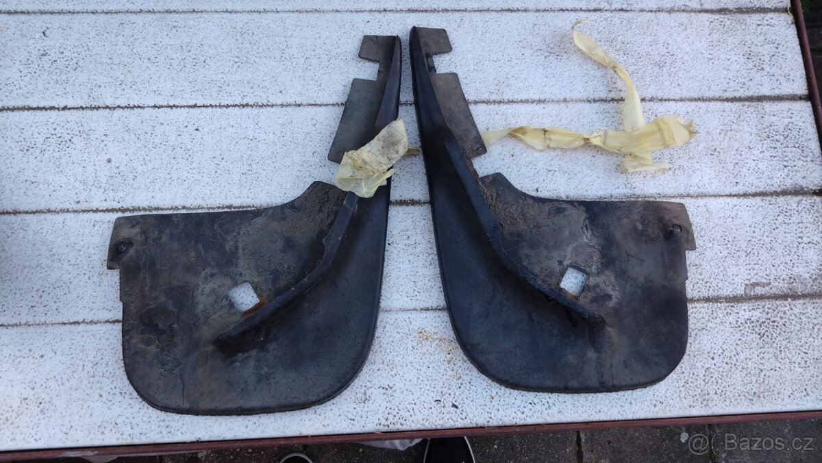 Zástěrky Ford Escort Mk7 (sada přední i zadní) - 2