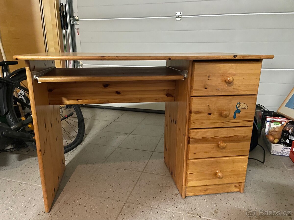 Pracovní stůl z masivu - 2