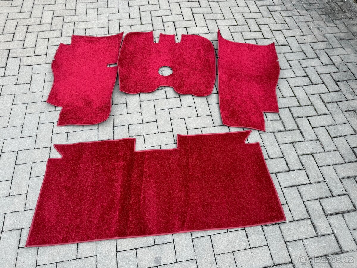 Volha Gaz 24, nové koberce - 2