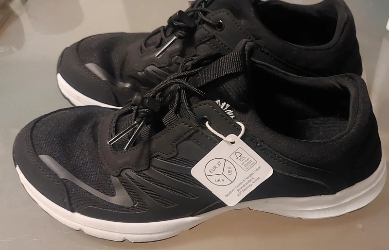 NOVÉ sportovní boty vel.37 - 2