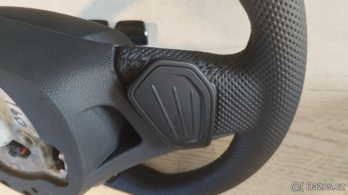 Volant Škoda NOVÝ originální s padly zkosený - 2