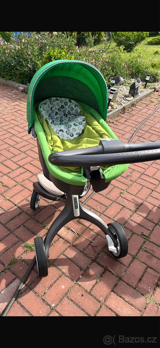Kočárek stokke - 2